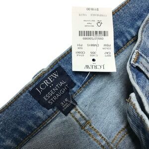 J Crew Essential Straight Jeans Light Wash Frayed Hem Size 31P stretch